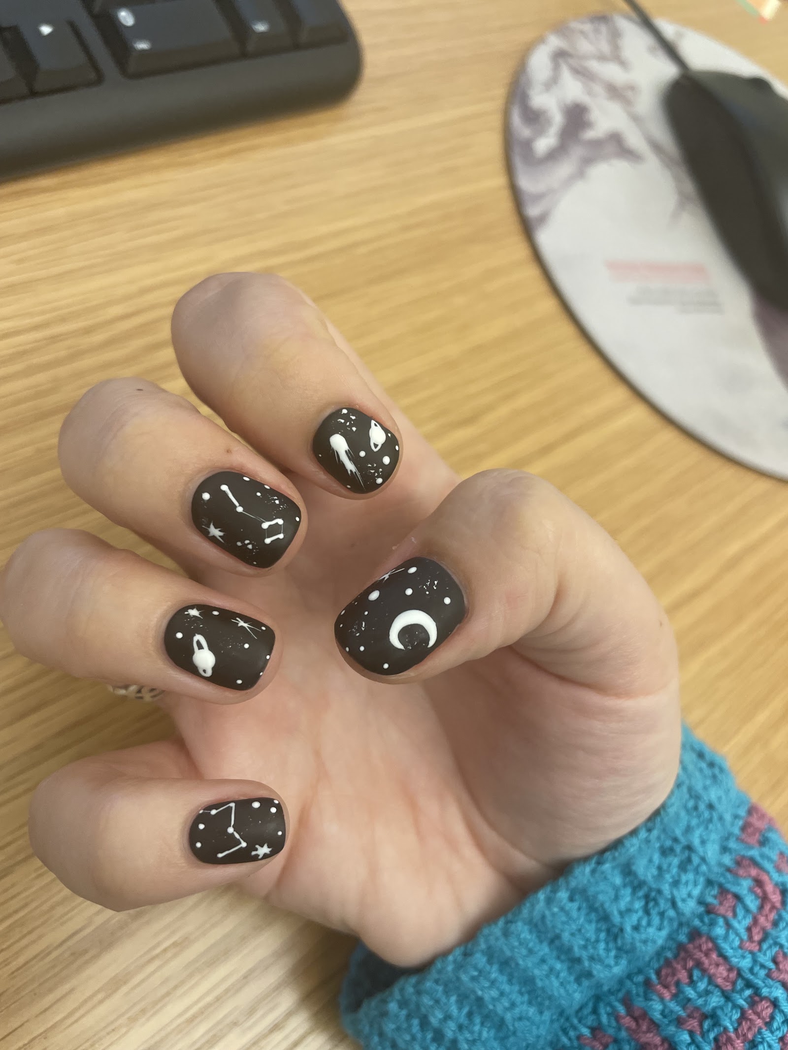 Lavish Nail Lounge nail photo 2